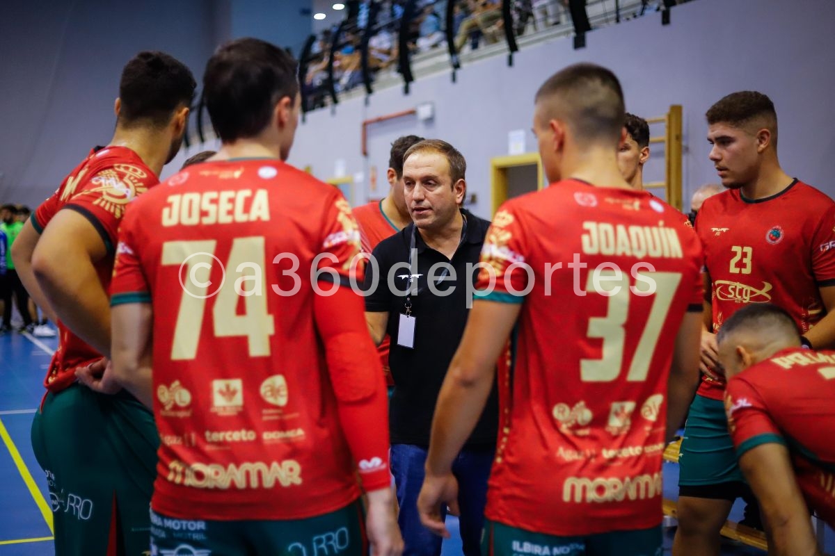 CBM-Ciudad-de-Granada-vs-Club-Balonmano-Malaga-Foto-Francisco-Neyra-A360-Deportes-IG-002A