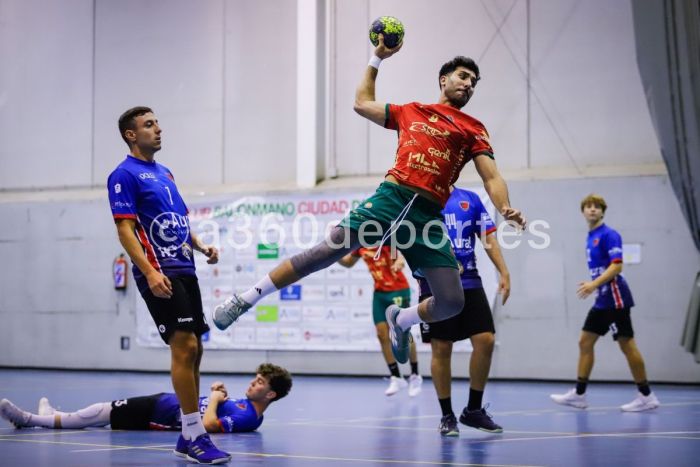 CBM-Ciudad-de-Granada-vs-Club-Balonmano-Malaga-Foto-Francisco-Neyra-A360-Deportes-IG-024