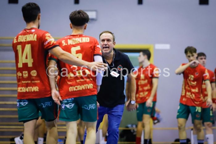 CBM-Ciudad-de-Granada-vs-Club-Balonmano-Malaga-Foto-Francisco-Neyra-A360-Deportes-IG-047